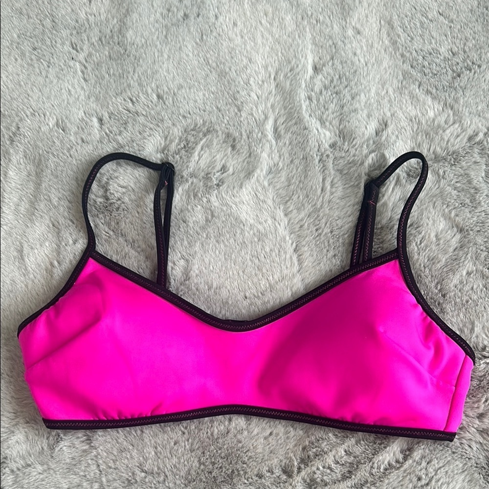 Victoria’s Secret Pink Fushia Black Trim Bikini Top size M